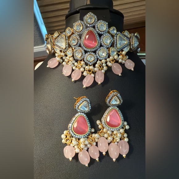 Luxurious Pink and Gold Necklace Set